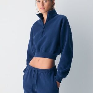 Aritzia Cozy Sweatfleece Boyfriend Crop 1/2 Zip
